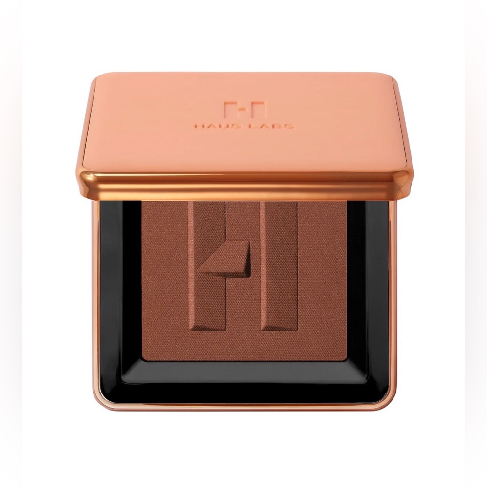 Haus Labs by Lady Gaga Power Sculpt Velvet Talc-Free Powder Bronzer in Medium 8